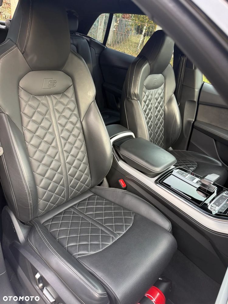 Audi Q8 - 14