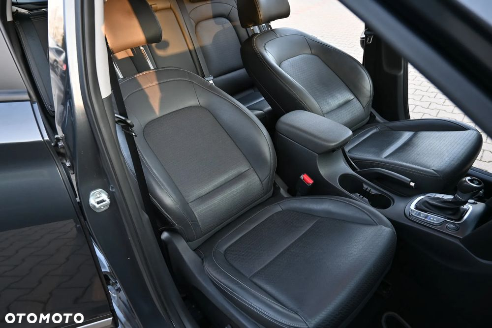 Hyundai Kona 1.6 T-GDI Premium 4WD DCT - 39
