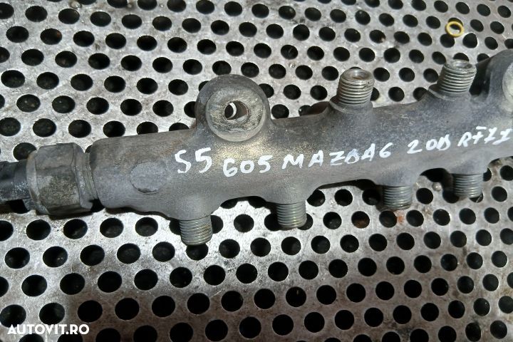 Rampa injectoare 2.0 RF7J 2.0 RF7J Mazda 6 GG [facelift] [2005 - 2007 - 3