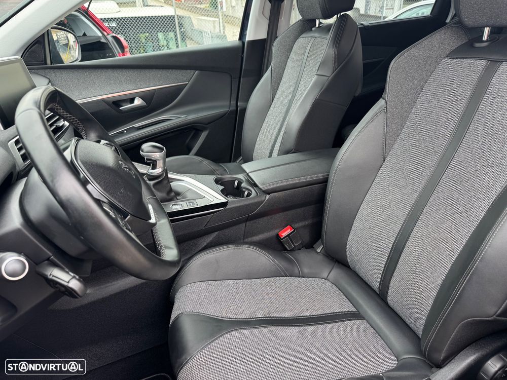 Peugeot 5008 1.2 PureTech Allure - 10