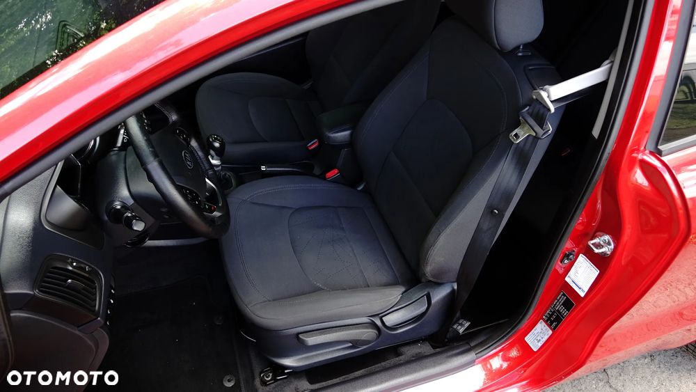Kia Rio 1.4 Dream Team Edition - 7