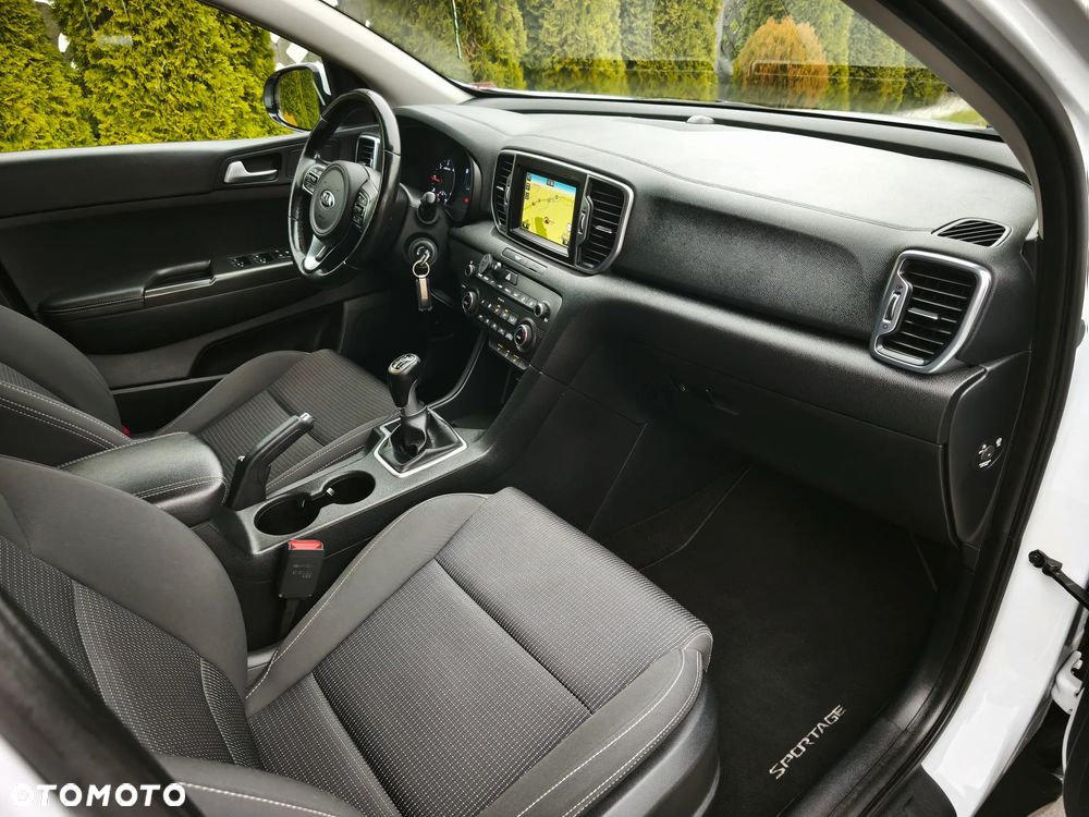 Kia Sportage 2.0 CRDI 2WD Attract - 32