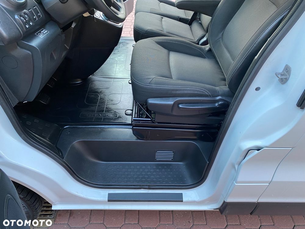 Renault TRAFIC L1 H1  120 koni 2.0 dci - 22