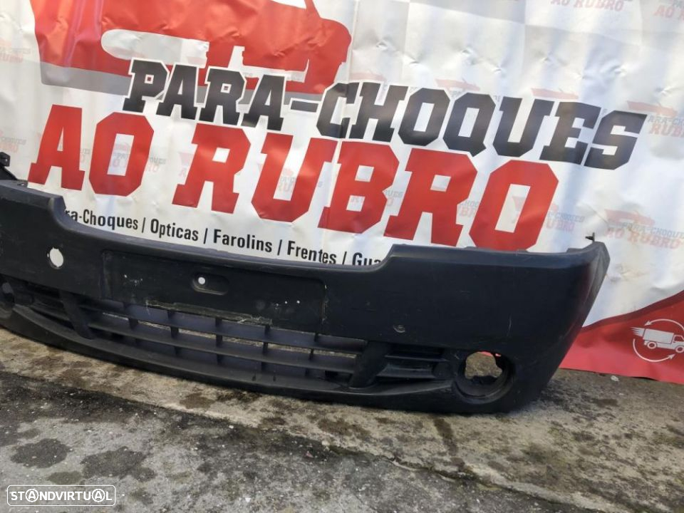 Parachoque renault trafic - 3