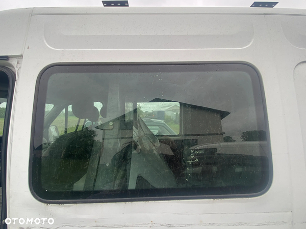 Renault MASTER II LIFT 2003- Szyba Karoseryjna Boczna lewa