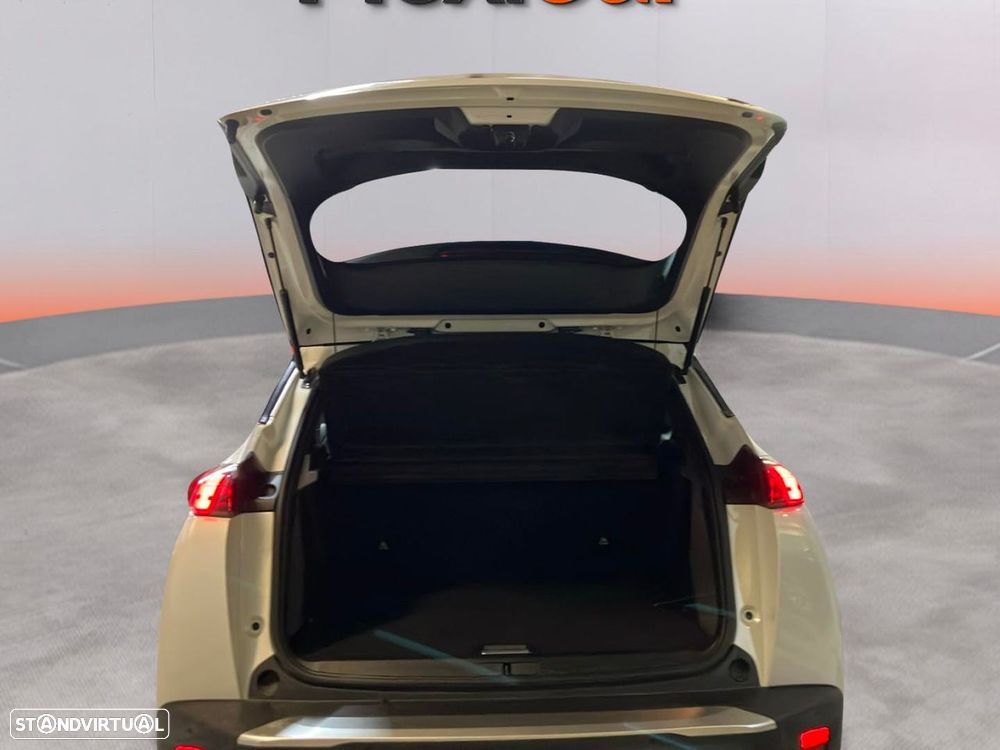 Peugeot 2008 1.2 PureTech GT - 20