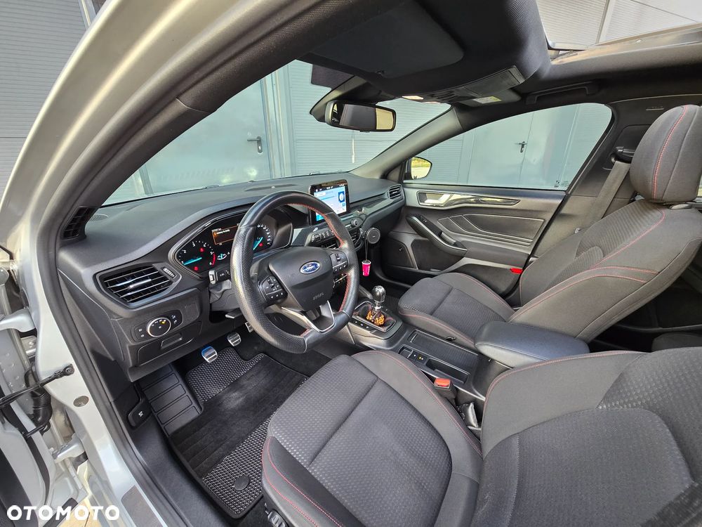 Ford Focus 2.0 EcoBlue ST-Line - 30