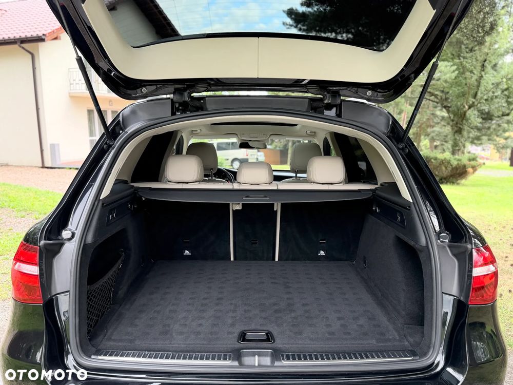 Mercedes-Benz GLC 250 4Matic 9G-TRONIC AMG Line - 31