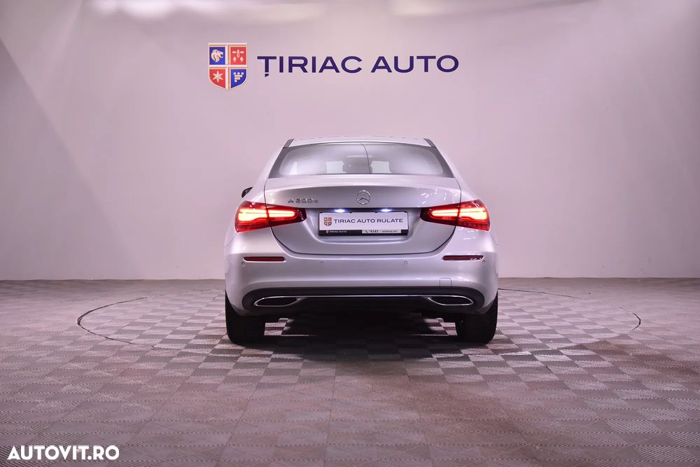 Mercedes-Benz A 200 d Sedan Aut. - 5