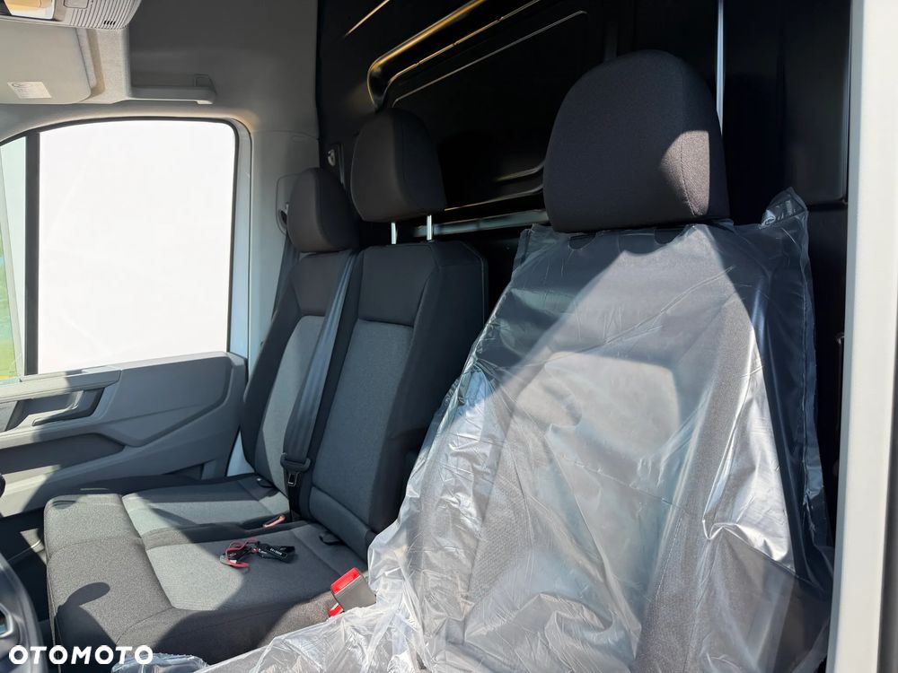 Volkswagen Crafter - 11