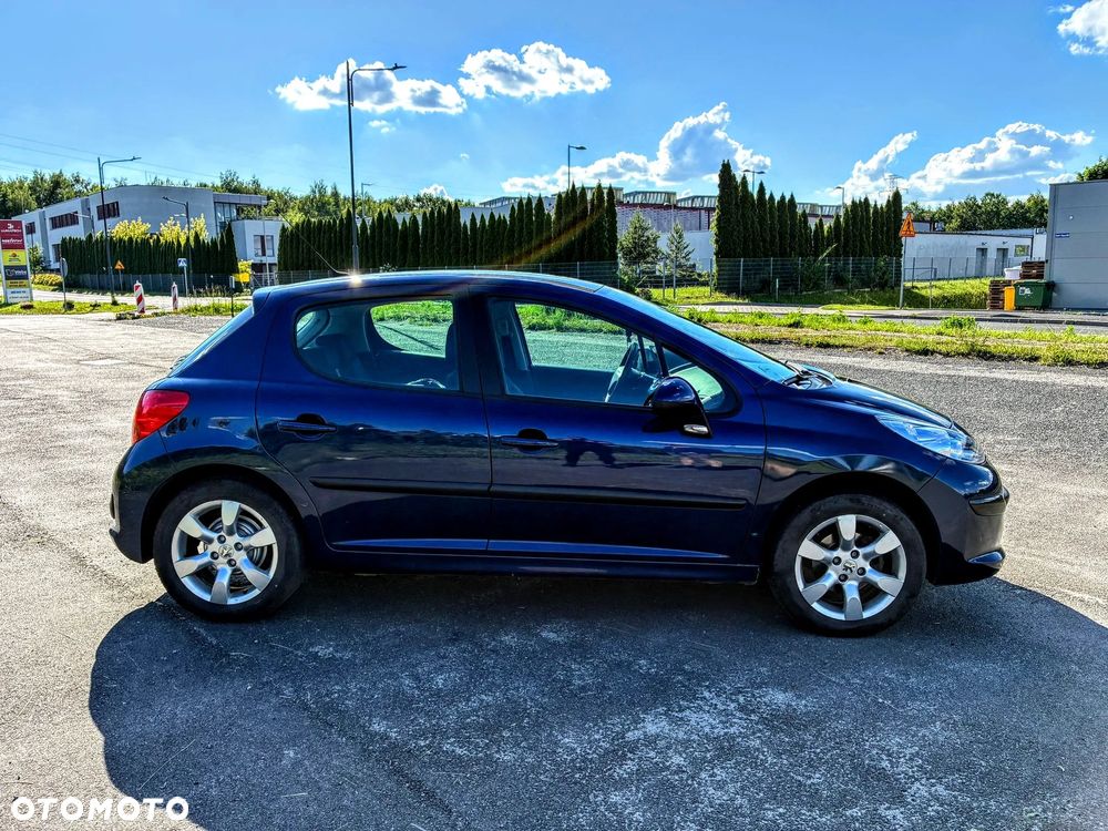 Peugeot 207 - 7