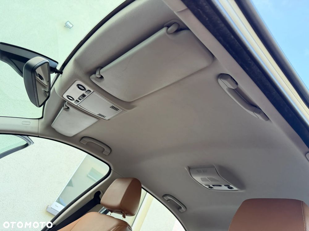BMW Seria 3 320d - 22