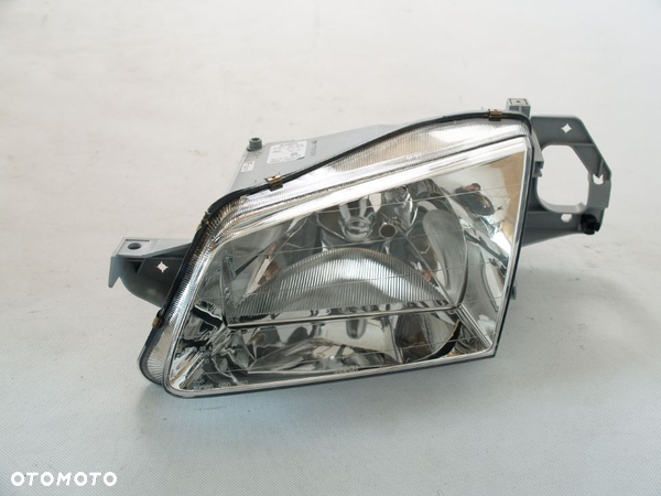 Mazda 323F Reflektor lewy lampa lewa 323 f 98-01r
