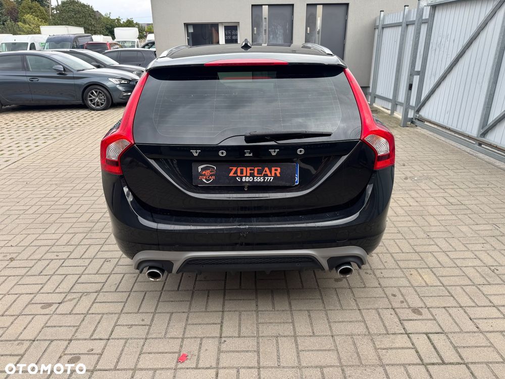 Volvo V60 D4 Geartronic RDesign - 4