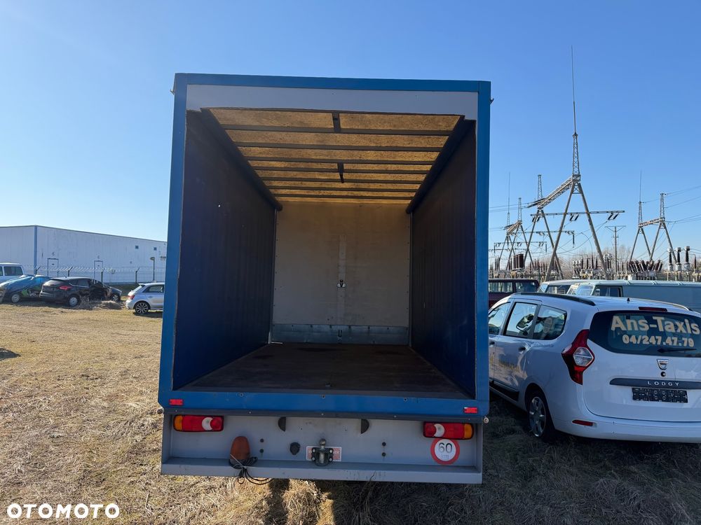Nissan Atleon - 6
