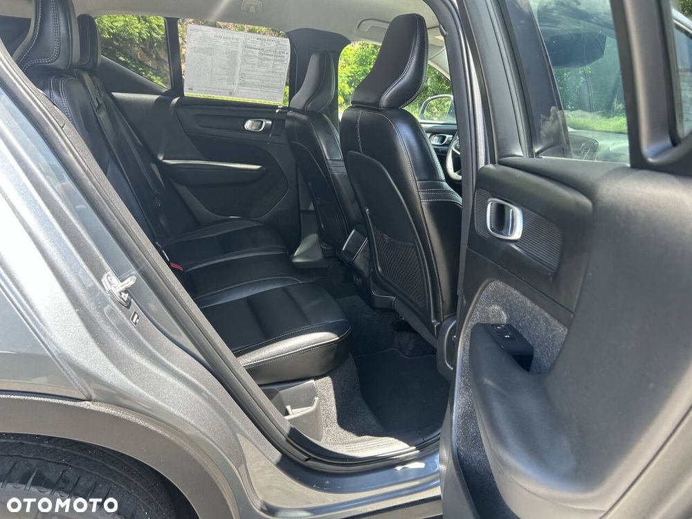 Volvo XC 40 T5 AWD Momentum - 13