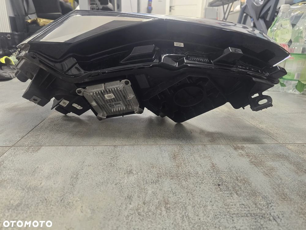 Renault austral lift rafale lampa full led prawa idealna 260107707r - 4