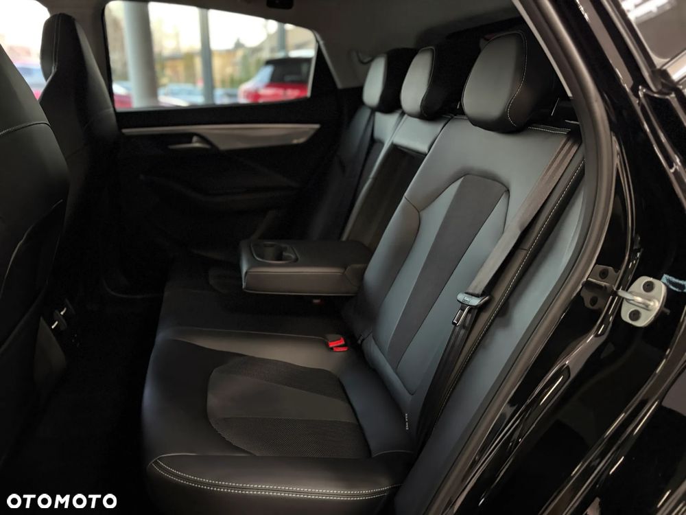 JAC J7 Plus CVT - 23