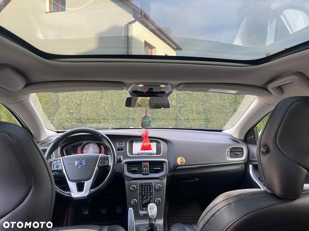 Volvo V40 D2 Momentum - 10