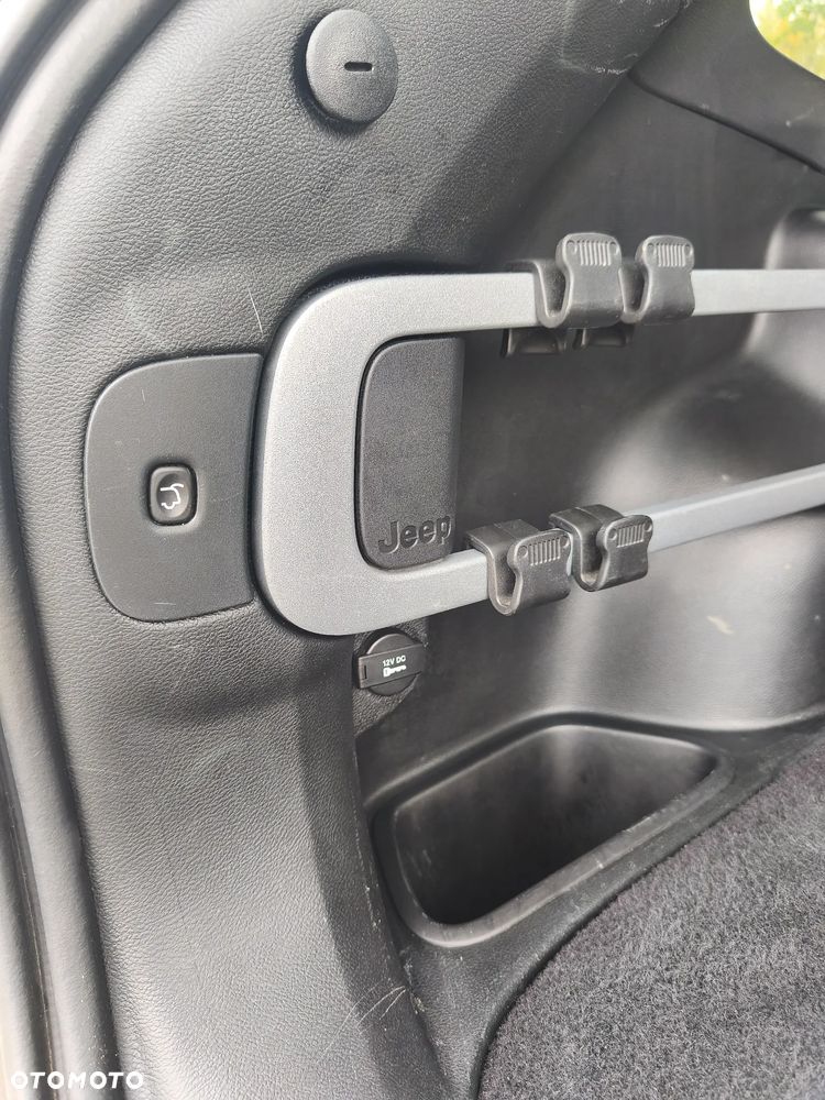 Jeep Cherokee 3.2 V6 Pentastar Active Drive Lock Autom Trailhawk - 11