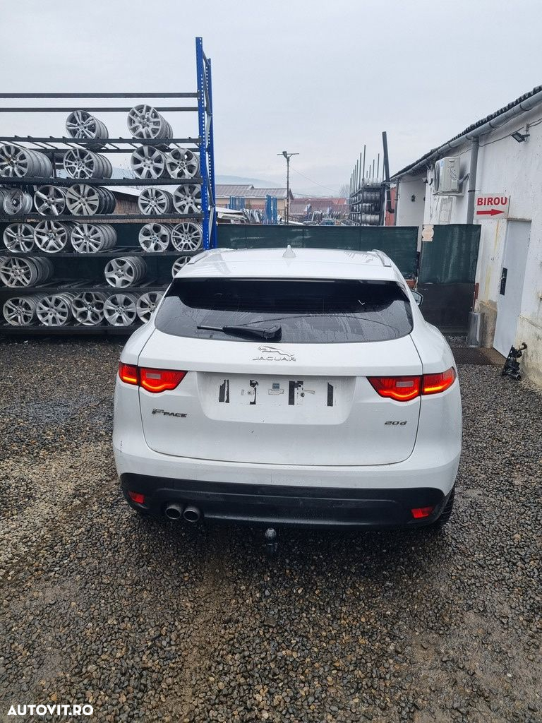 Dezmembrari dezmembrez EGR Jaguar F - Pace 2.0 D 2015 - 2020 204DTD - 2