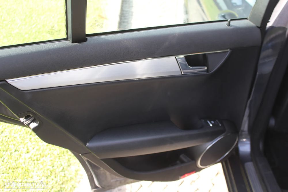 Mercedes-Benz C 220 CDi Avantgarde Aut. - 21