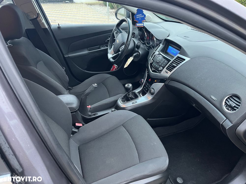 Chevrolet Cruze 2.0TD LTZ - 8