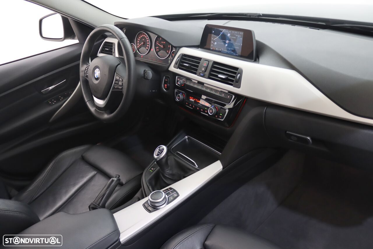 BMW 318 d Touring - 5