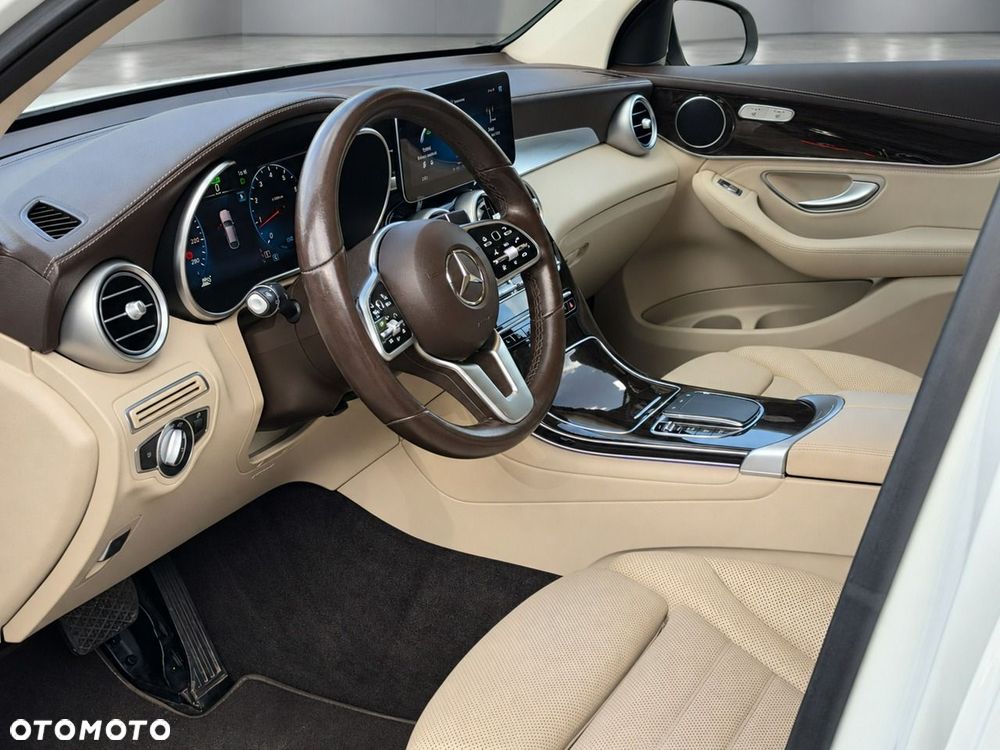 Mercedes-Benz GLC - 9