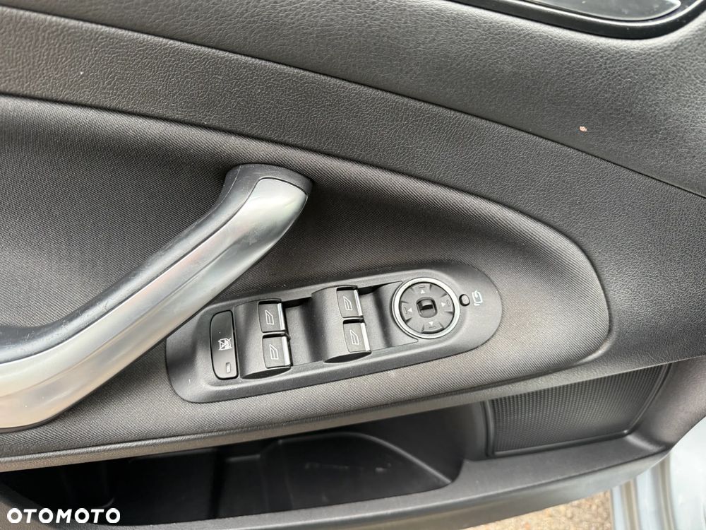 Ford Mondeo SW - 14