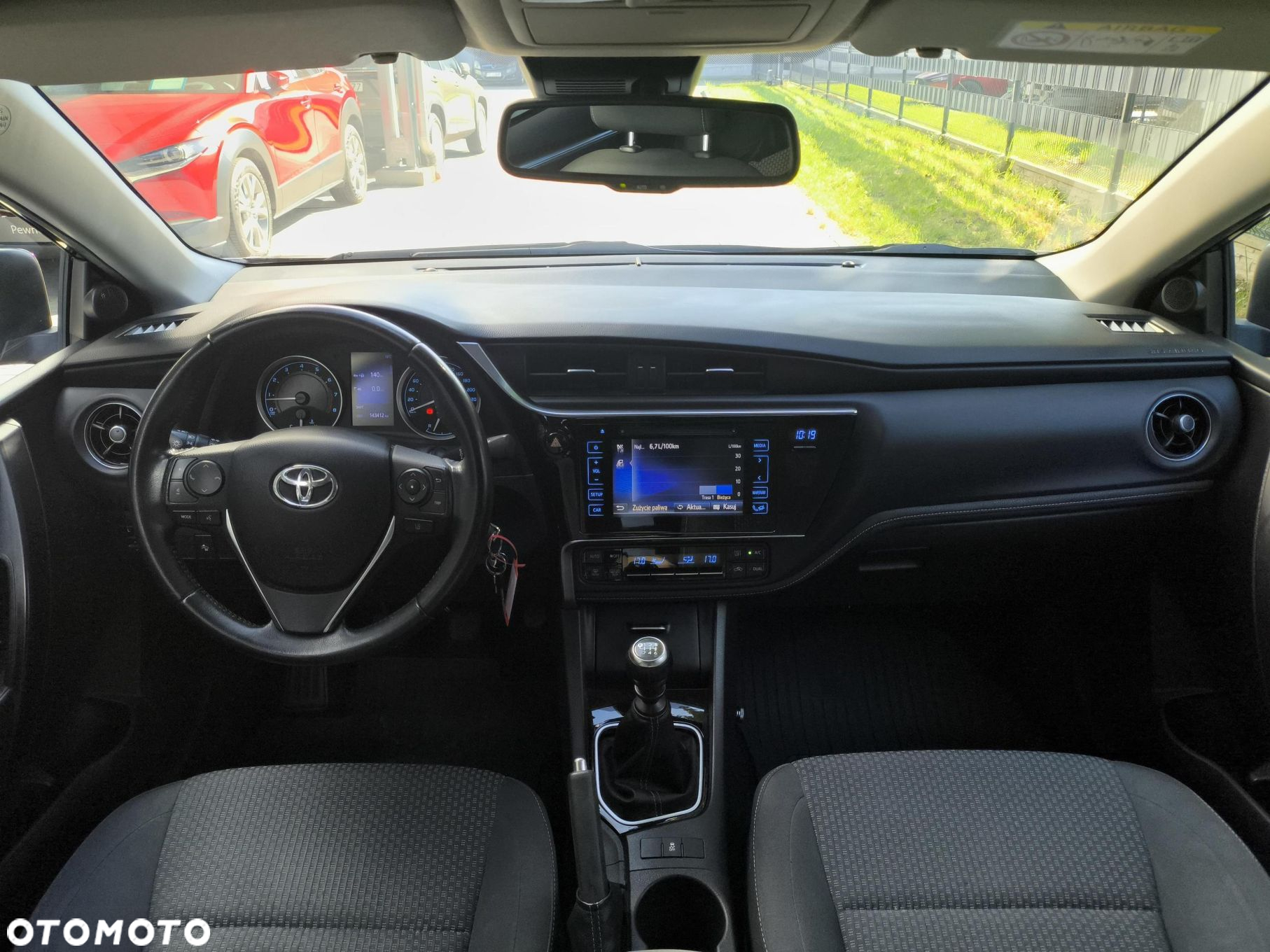 Toyota Corolla - 11