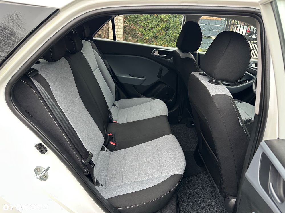 Hyundai i20 1.2 Fifa World Cup Edition - 14