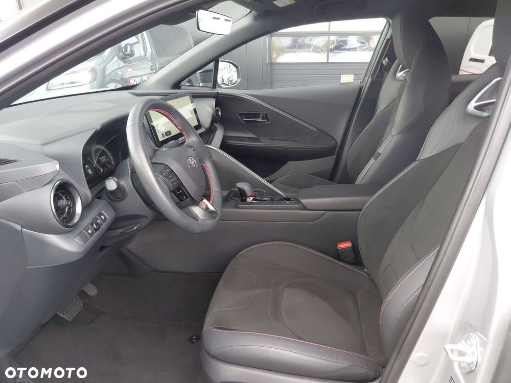 Toyota C-HR - 15