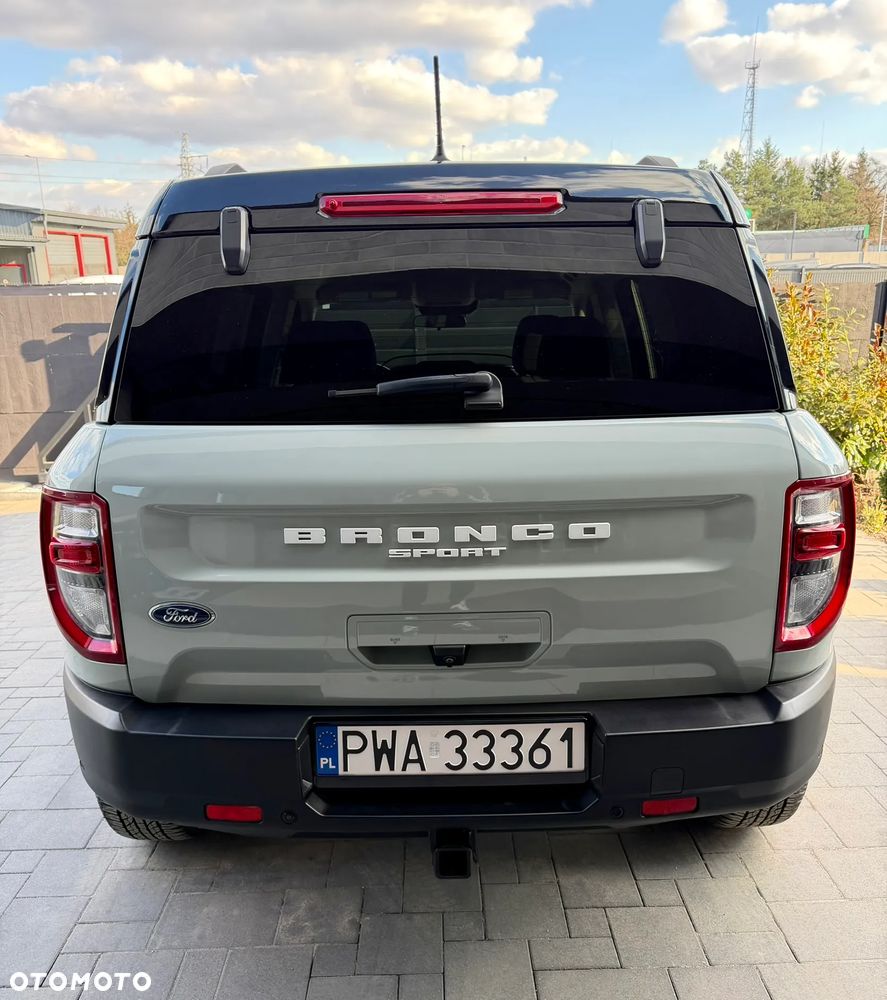 Ford Bronco - 10