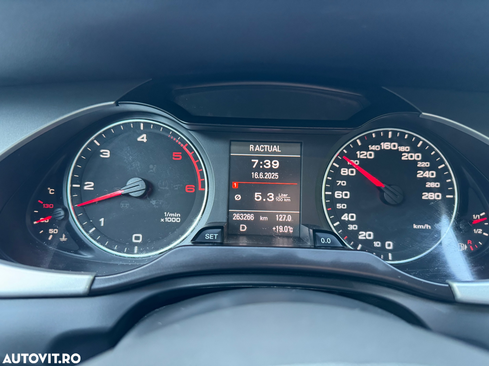 Audi A4 Avant 2.0 TDI DPF multitronic S line Sportpaket - 6