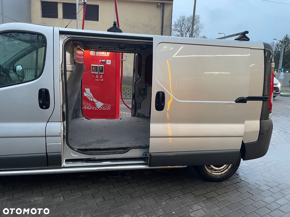 Opel Vivaro - 16