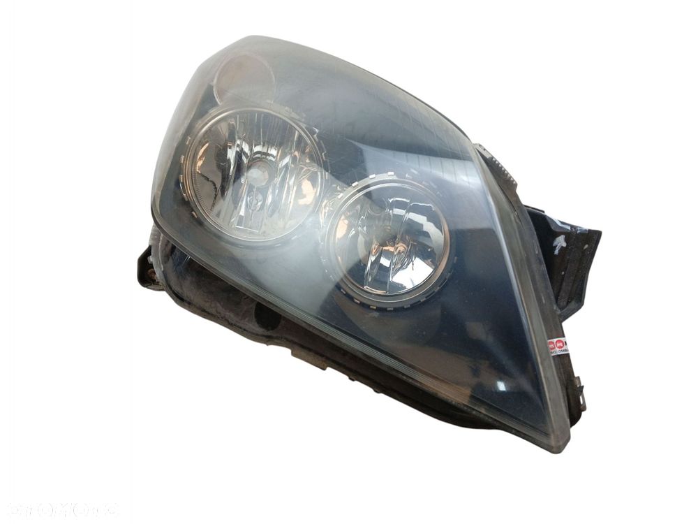 LAMPA REFLEKTOR PRAWY PRZÓD OPEL ASTRA III H (2004-2006) EUROPA - 1