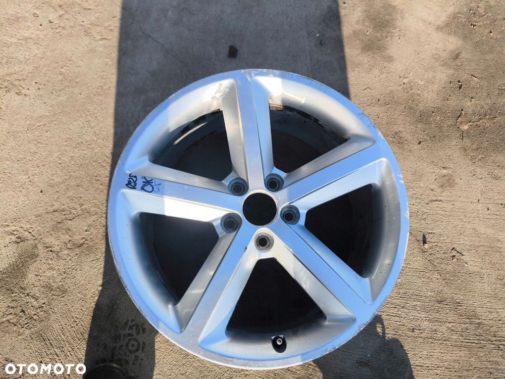 FELGA FELGI VW AUDI SKODA A3 A4 A6 8.0J R18 ET47 8K0601025Q *R25* KOMPLET - 8