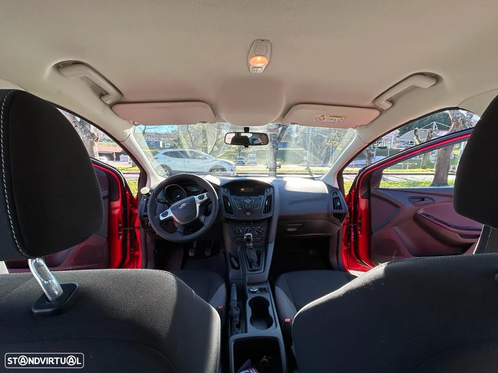 Ford Focus SW 1.0 EcoBoost Business - 10