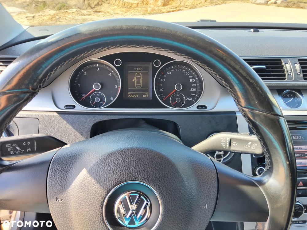 Volkswagen Passat - 7
