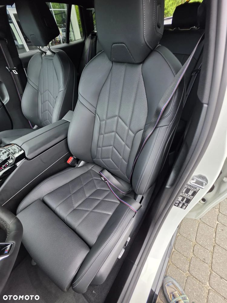 BMW Seria 5 520d xDrive - 17