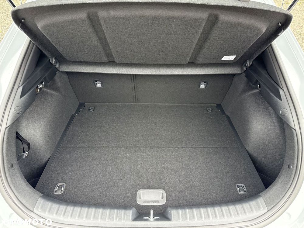 Kia XCeed 1.6 T-GDI M DCT - 12