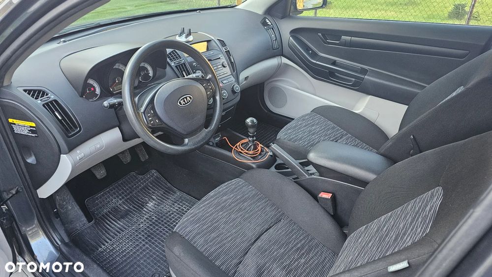 Kia ProCeed 1.4 Comfort - 11