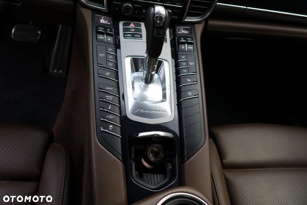 Porsche Panamera Diesel - 22