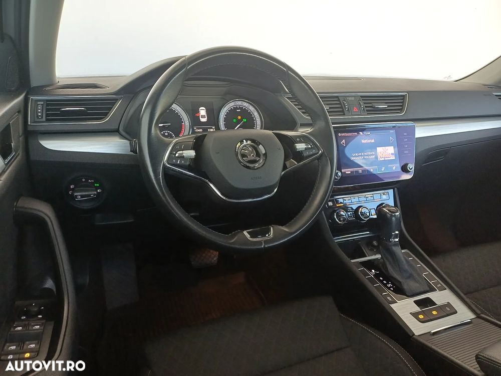 Skoda Superb 2.0 TDI DSG Ambition - 7