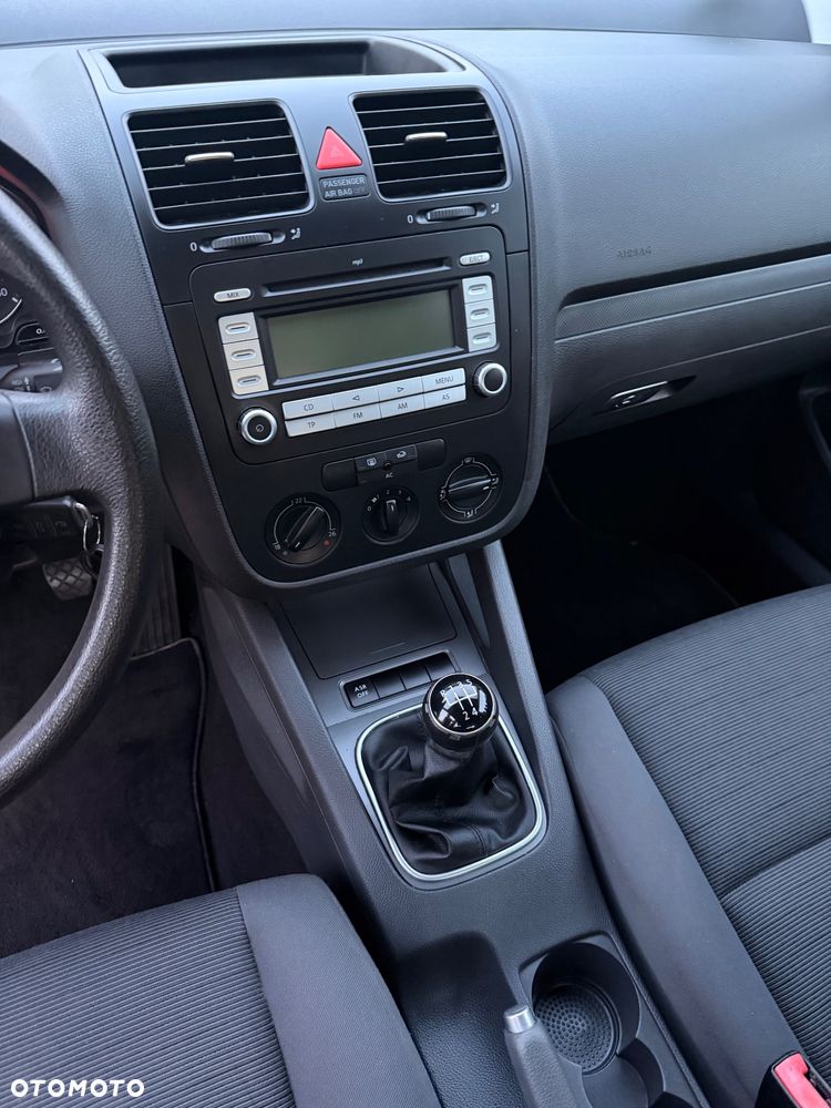 Volkswagen Golf 1.6 Team - 20