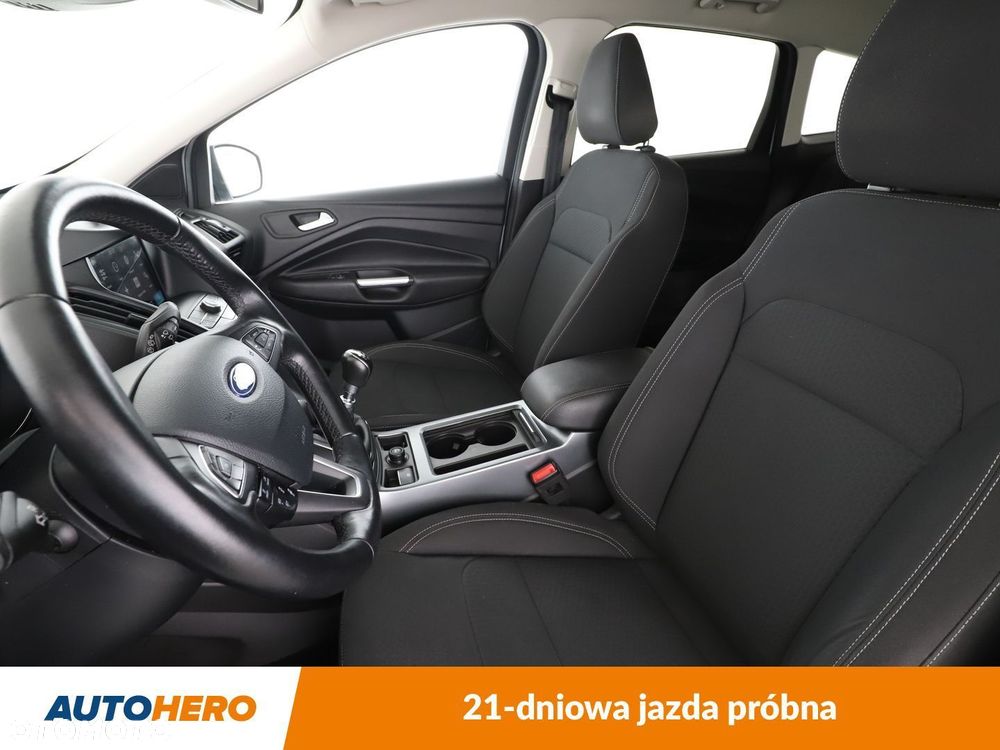 Ford Kuga - 11