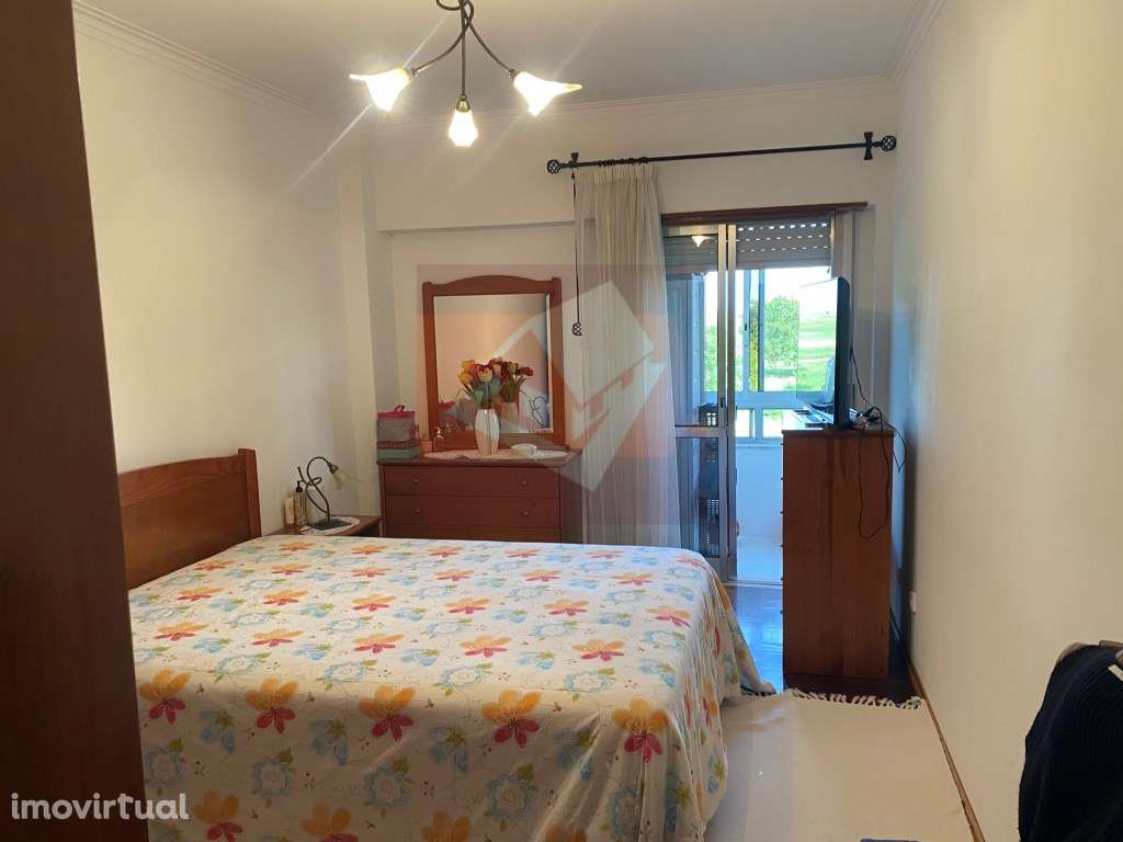 Apartamento T3 mobilado em Camarate junto ao Aeroporto - Grande imagem: 4/4