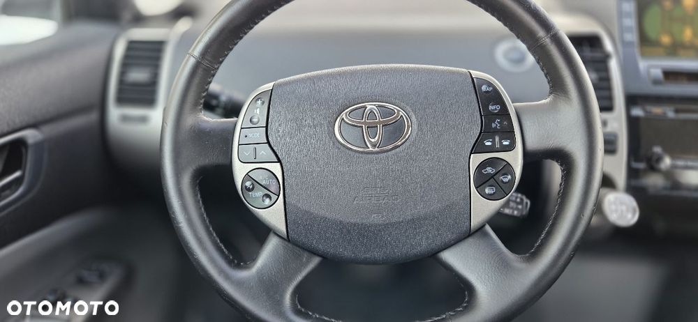 Toyota Prius 1.5 VVT-i Sol - 22