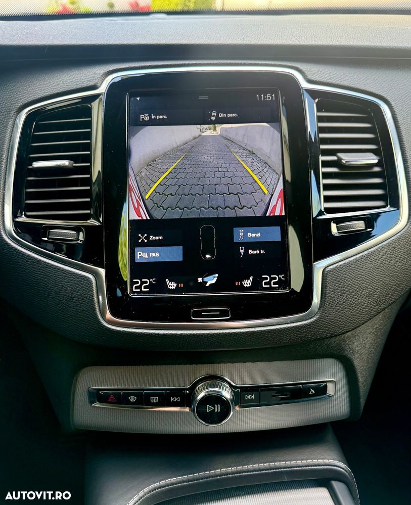 Volvo XC 90 D5 AWD Geartronic RDesign - 11